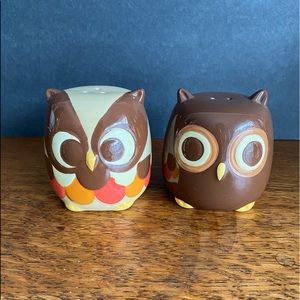 OWL 🦉 SALT & PEPPER SHAKERS